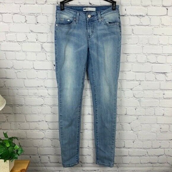 Levi’s Womens Legging Light Wash Jeans Sz W 26 X L 30